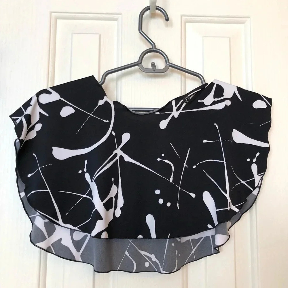 Ele Dancewear Circle Skirt Size Small Black White
